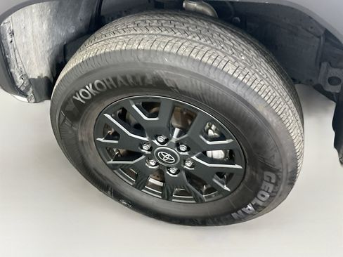 Used 2025 Toyota 4Runner SR5 image 11