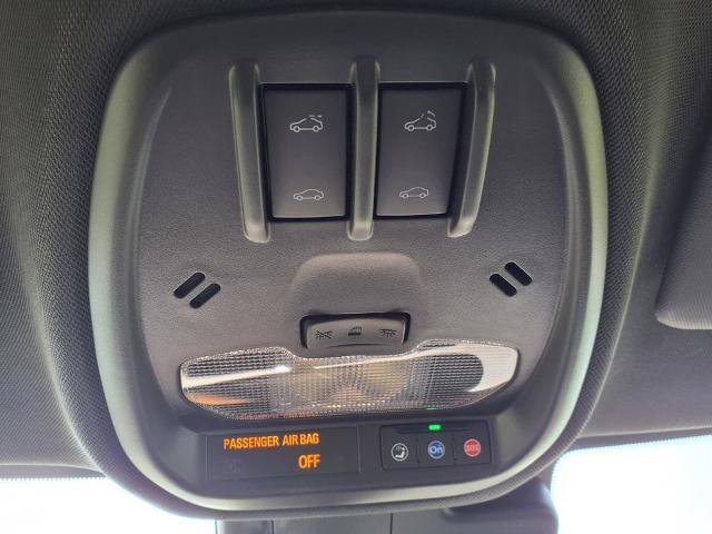 New 2026 Chevrolet Trax RS w/ Sunroof Package FWD image 30