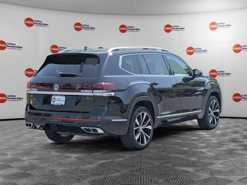 Used 2024 Volkswagen Atlas SEL Premium R-Line AWD/4WD image 5