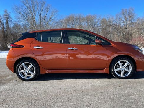 Used 2021 Nissan Leaf SV Plus image 19