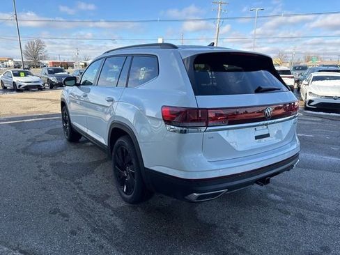 New 2026 Volkswagen Atlas SE image 4