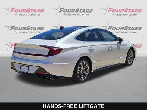 Used 2022 Hyundai Sonata SEL w/ Convenience Package FWD image 4