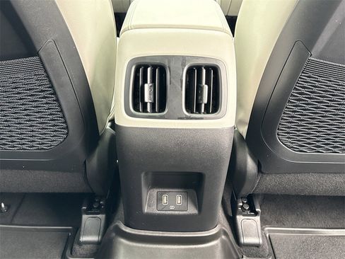 Used 2024 Hyundai Tucson Limited image 23