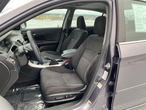 Used 2015 Honda Accord EX image 16