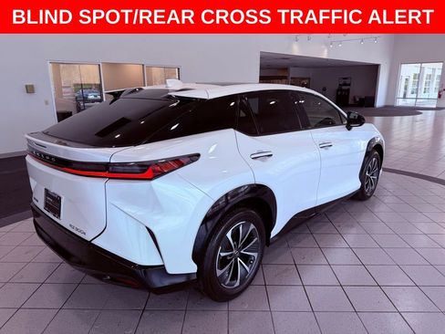 Certified 2024 Lexus RZ 300e Premium image 9