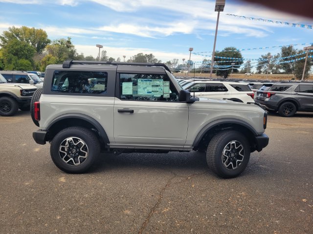 New 2026 Ford Bronco 2-Door AWD/4WD image 3
