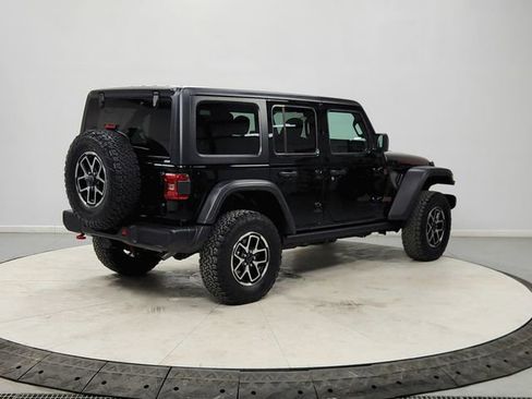 Used 2025 Jeep Wrangler Unlimited Rubicon image 7