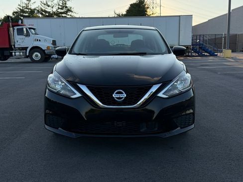 Used 2019 Nissan Sentra S FWD image 2
