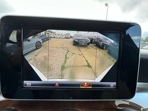 Used 2015 Mercedes-Benz C 300 4MATIC Sedan image 24