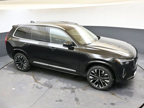 New 2026 Volvo XC90 B6 Plus w/ Protection Package Premier image 54
