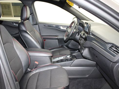 Used 2025 Ford Escape ST-Line AWD/4WD image 24