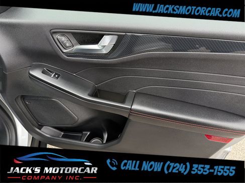 Used 2023 Ford Escape AWD ST-Line w/ Tech Pack #1 image 31