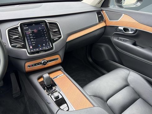 Certified 2023 Volvo XC90 B6 Plus w/ Protection Package Premier AWD/4WD image 28