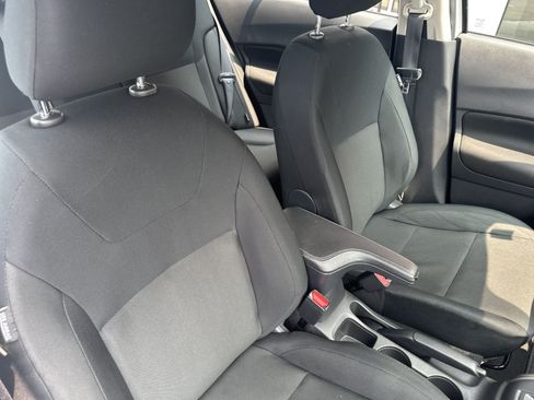 Used 2025 Nissan Kicks Play S FWD image 27