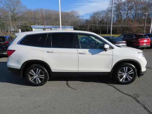 Used 2017 Honda Pilot EX-L image 6