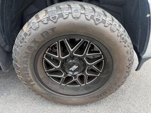 Used 2024 RAM 2500 Tradesman w/ Chrome Appearance Group AWD/4WD image 15