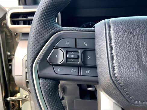 Certified 2025 Toyota Tacoma TRD Sport AWD/4WD image 24