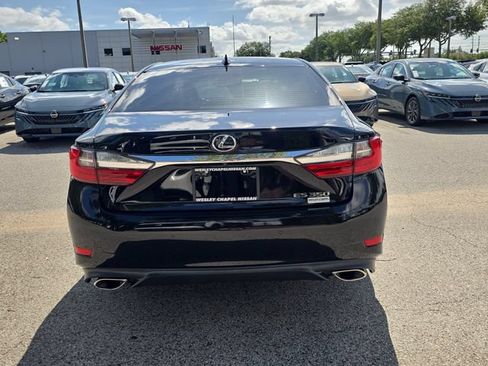Used 2017 Lexus ES 350 w/ Premium Package FWD image 7