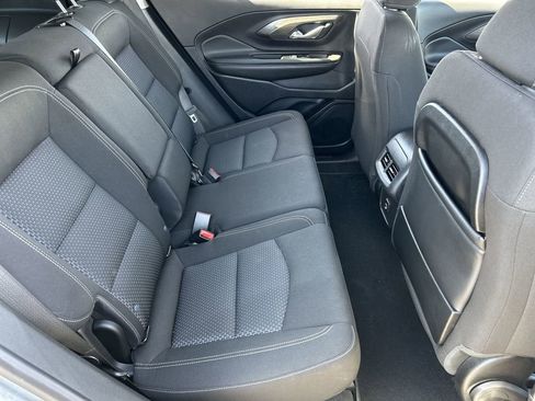 Used 2024 GMC Terrain SLE FWD image 26