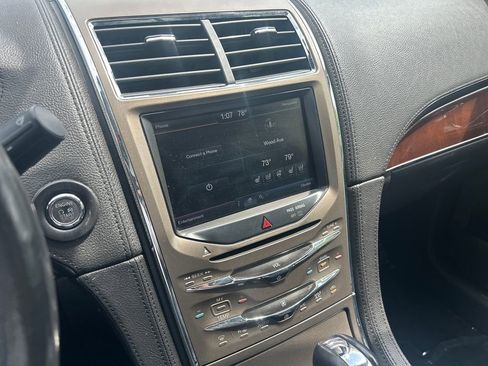 Used 2015 Lincoln MKX AWD w/ Equipment Group 102A image 13