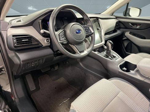 Used 2024 Subaru Outback Premium AWD/4WD image 4