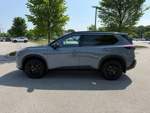 Certified 2023 Nissan Rogue SV w/ SV Premium B Package AWD/4WD image 8