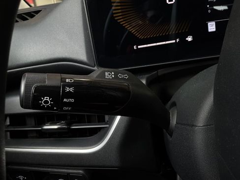 Used 2025 Kia K4 FWD image 36