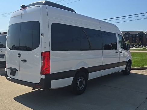Used 2025 Mercedes-Benz Sprinter 2500 image 5