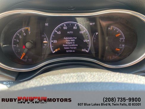 Used 2016 Jeep Grand Cherokee Laredo w/ Quick Order Package 23E AWD/4WD image 14