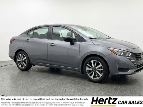 Used 2025 Nissan Versa SV FWD image 1