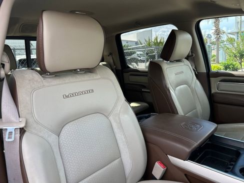 Used 2019 RAM 1500 Laramie AWD/4WD image 12