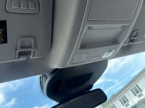 Used 2022 Ford Escape Titanium w/ Titanium Elite Package AWD/4WD image 21