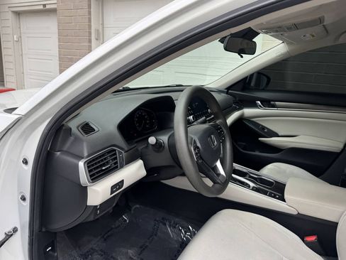Used 2020 Honda Accord LX image 15