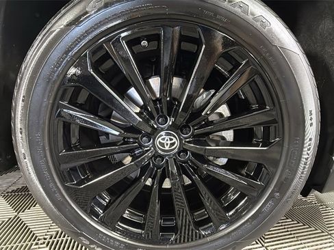 Used 2023 Toyota Highlander XSE image 34