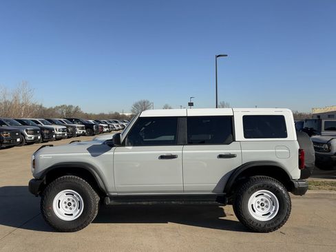 New 2026 Ford Bronco Heritage Edition AWD/4WD image 39