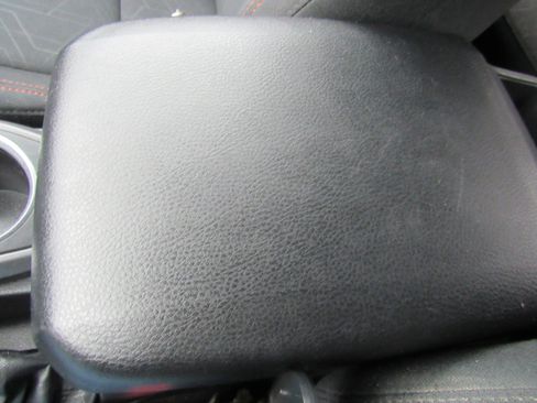 Used 2016 Toyota Tacoma TRD Sport w/ Towing Package image 32