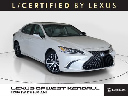 Used 2025 Lexus ES 350 w/ Premium Package