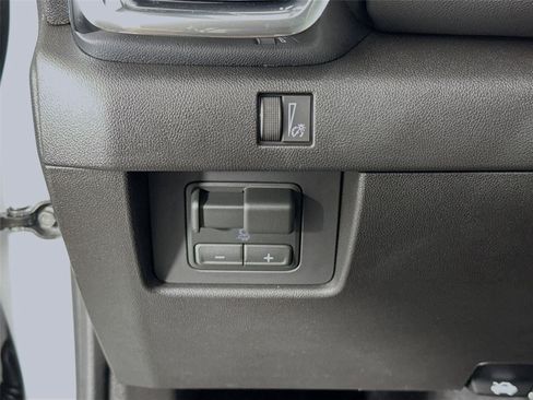 New 2026 GMC Canyon Elevation w/ Convenience Package RWD image 10