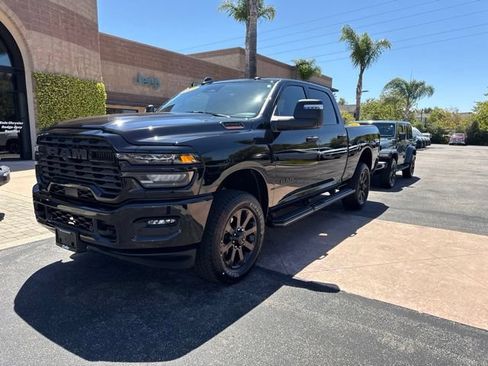 Certified 2025 RAM 2500 Big Horn AWD/4WD image 2