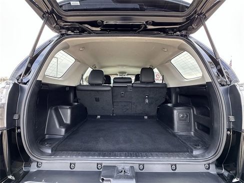 Used 2017 Toyota 4Runner SR5 image 27