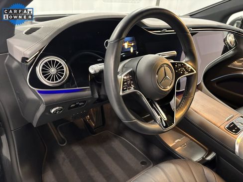 Certified 2022 Mercedes-Benz EQS 580 4MATIC Sedan image 10