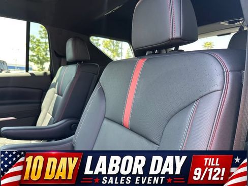 Certified 2024 Chevrolet Traverse RS w/ LPO, Floor Liner Package FWD image 19