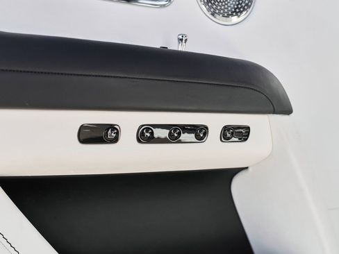 Used 2023 Rolls-Royce Ghost Base w/ Ghost Package image 38