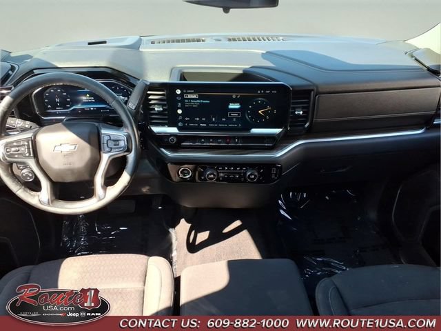 Used 2022 Chevrolet Silverado 1500 LT AWD/4WD image 22