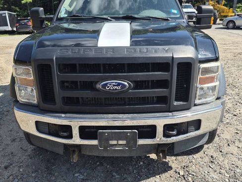 Used 2009 Ford F550 4x4 Regular Cab Super Duty image 2