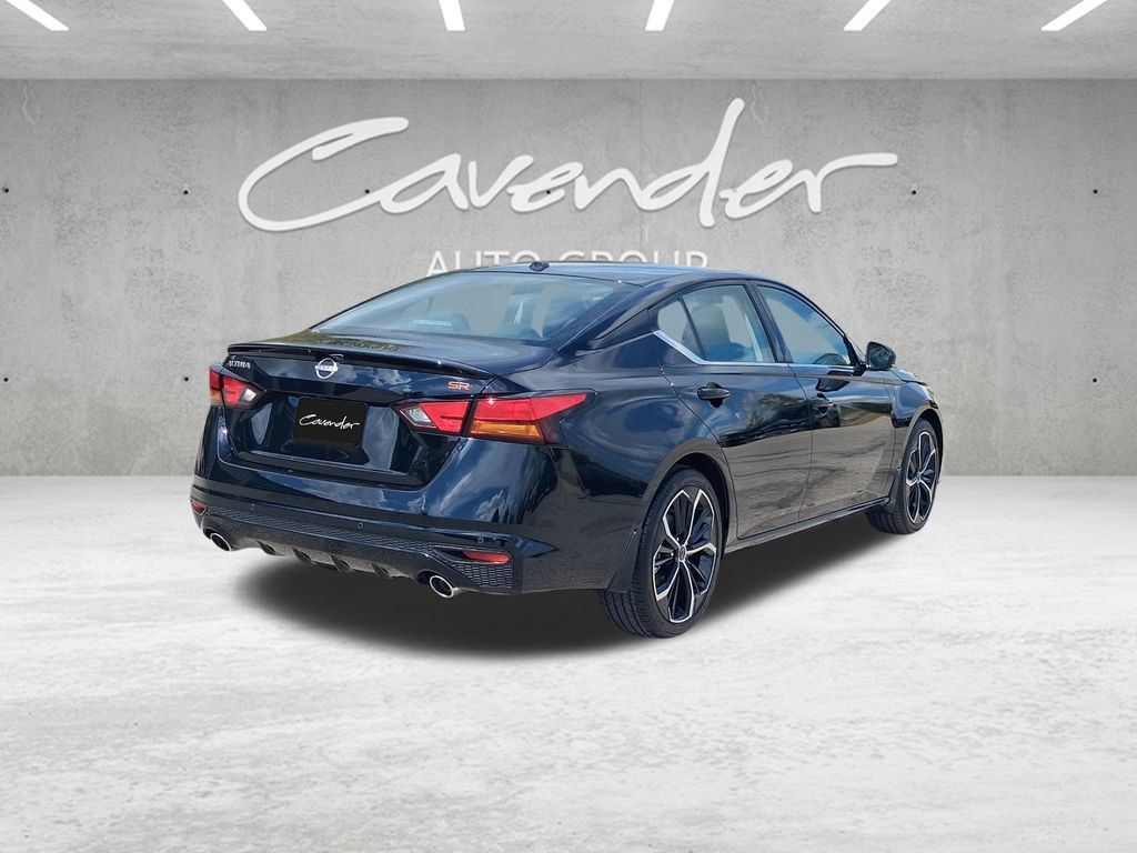 New 2026 Nissan Altima 2.5 SR FWD image 17