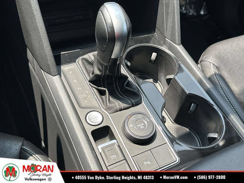Certified 2023 Volkswagen Atlas SE w/ Panoramic Sunroof Package AWD/4WD image 31