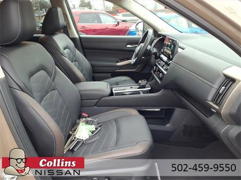 Certified 2024 Nissan Pathfinder Platinum w/ Cargo Package image 13