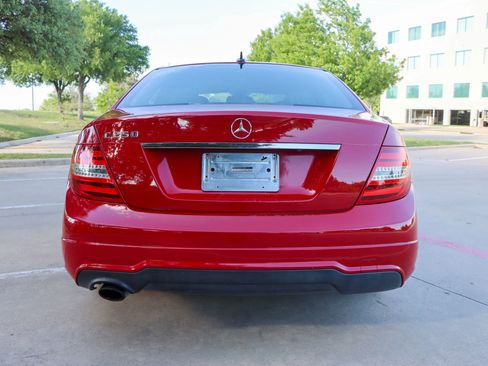 Used 2014 Mercedes-Benz C 250 Sedan image 6