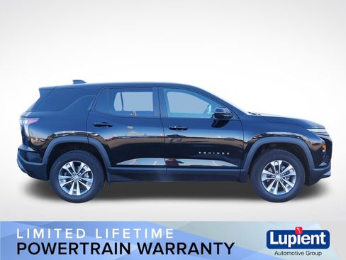 Used 2026 Chevrolet Equinox LT image 2